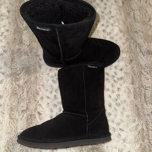 BearPaw Women's Classic Black Winter Boots size 8/9